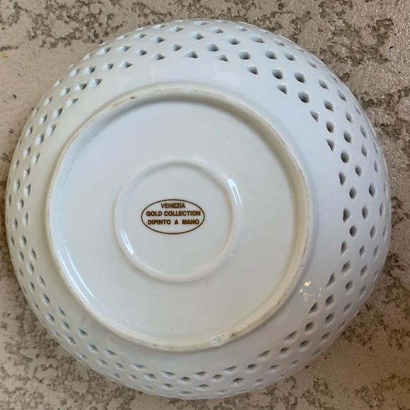 Venezia Elegant Blue and Gold Floral Porcelain Bowl - Picture 4 of 7